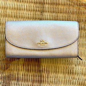 Ladies gold vinyl wallet